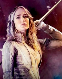 Caity Lotz Legends of Tomorrow Gray Coats