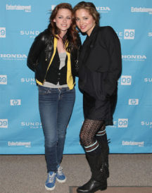 Adventureland Premiere Kristen Stewart Jacket (2)