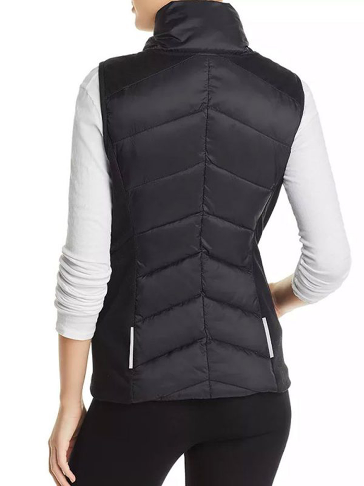 Modern Family S11 Julie Bowen Puffer Vest