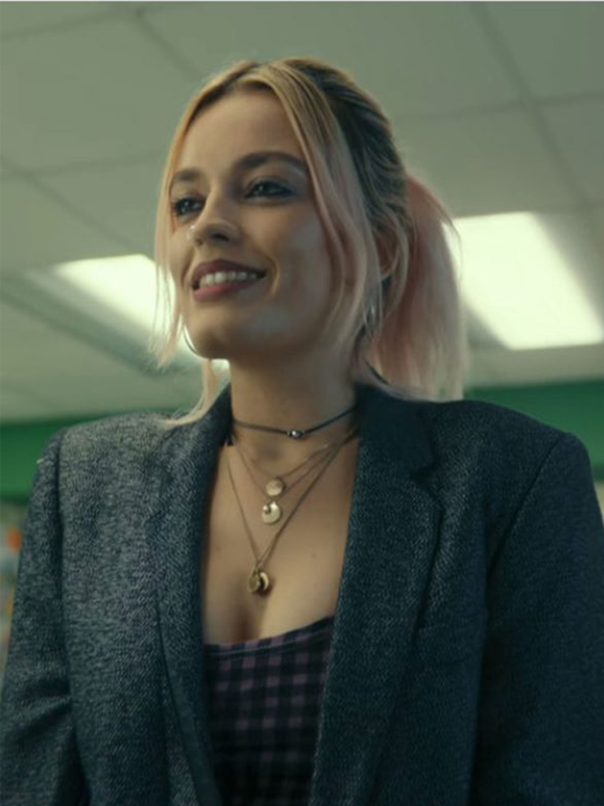 Sex Education Season 02 Emma Blazer