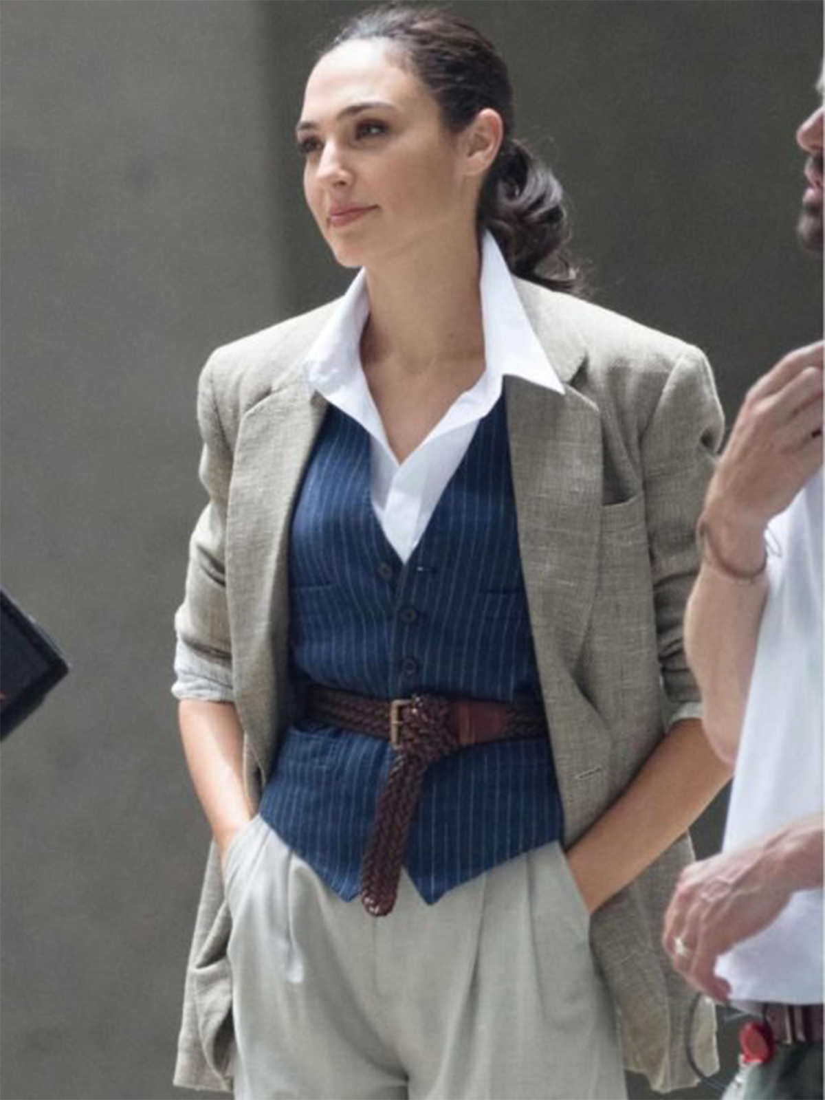 Wonder-Woman-1984-Gal-Gadot-Cotton-Blazer