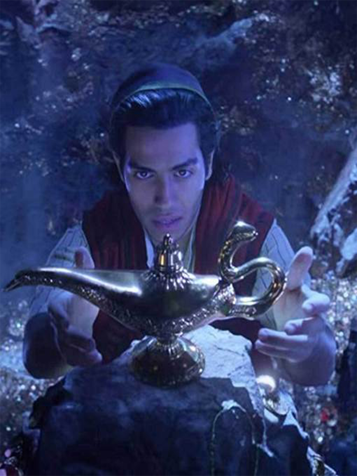 Mena Massoud Aladdin Vest