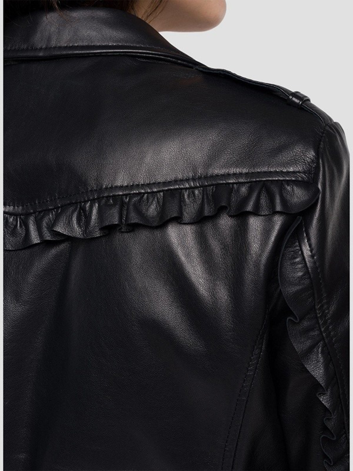 Ladies Ribbed Edges Black Leather Jacket