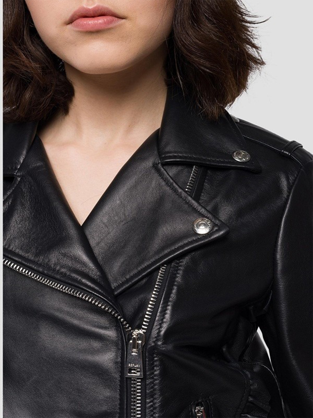 Ladies Ribbed Edges Black Leather Jacket