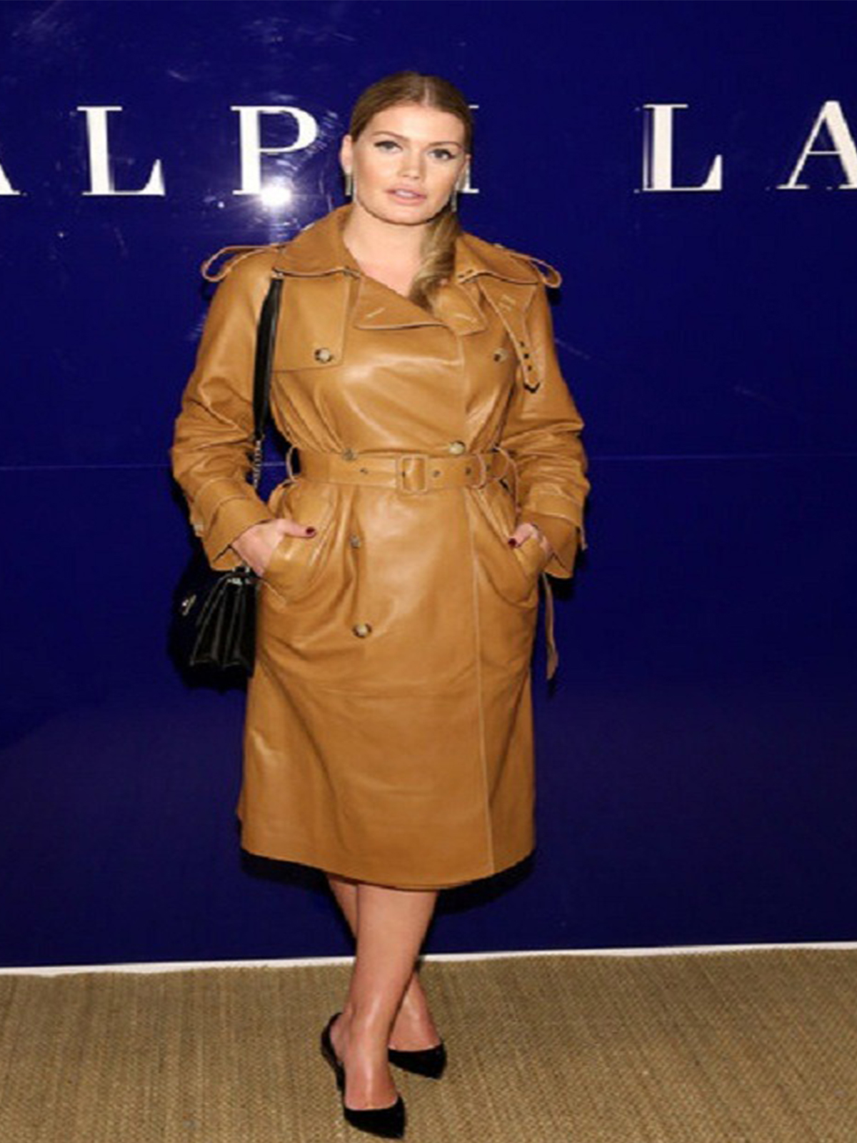 Model Lady Kitty Coat