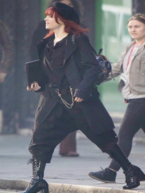 EMMA STONE BLACK COAT