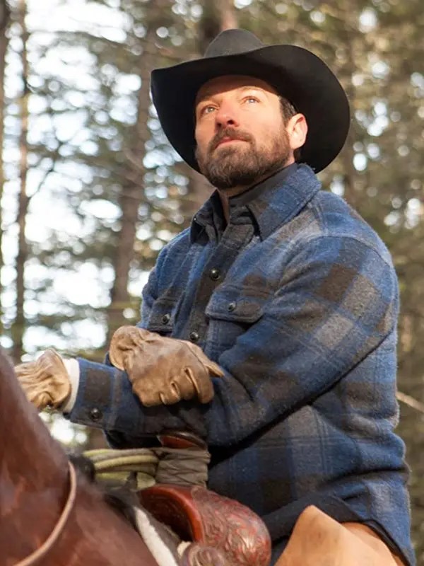 Ian-Bohen-Yellowstone-Blue-Falalen-Jacket