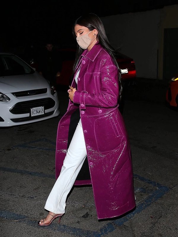 Kylie-Jenner-Leather-Trench-Coat
