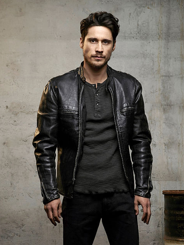 Peter-Gadiot-Tv-Series-Queen-Of-The-South-James-Valdez-Black-Leather-Biker-Jacket