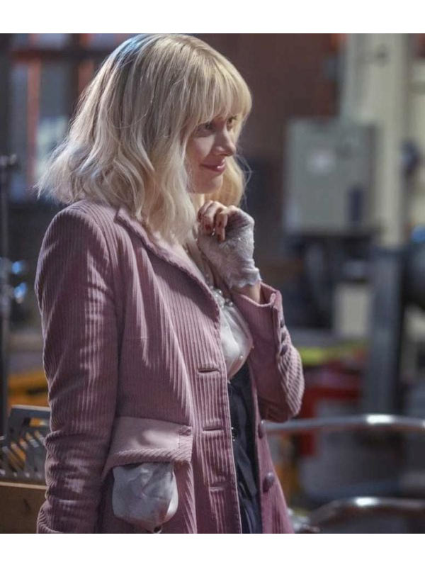 Beth-Kane-Batwoman-Rachel-Skarsten-Light-Pink-Corduroy-Coat