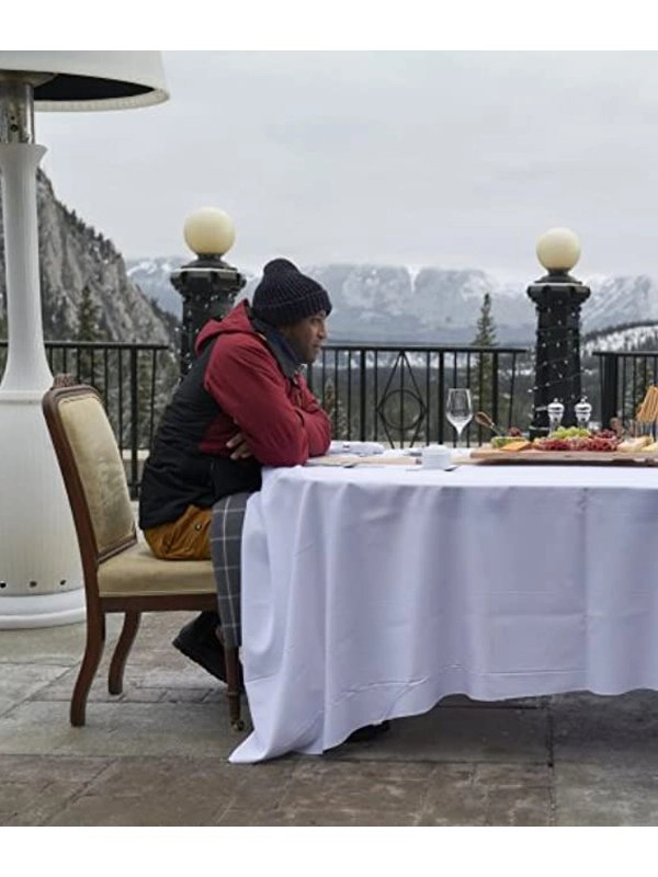 A-Winter-Getaway-Brooks-Darnell-Hooded-Jacket