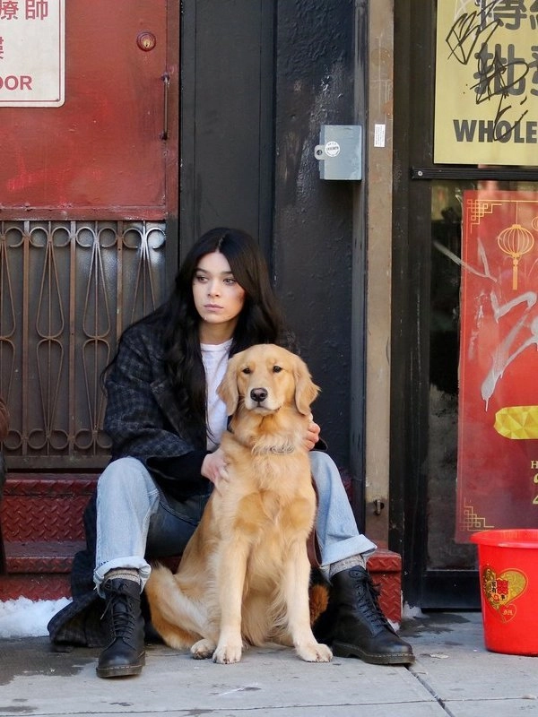 Hawkeye-Kate-Bishop-Black-Grey-Checked-Coat