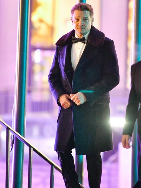 Jeremy-Renner-Hawkeye-Clint-Barton-Black-Trench-Coat-With-Fur-Collar