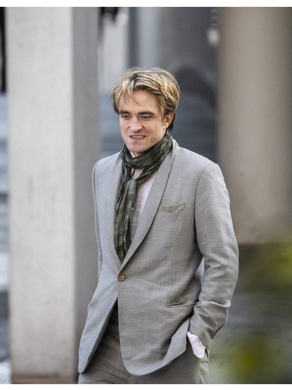 Robert-Pattinson-Tenet-Neil-Wool-Grey-Suit