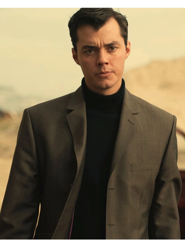 Alfred-Pennyworth-Jack-Bannon-Grey-Blazer