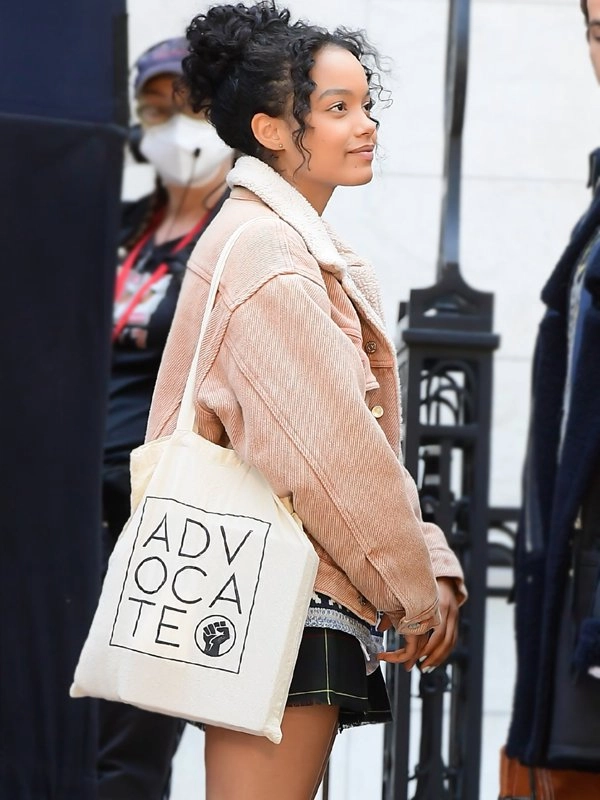 Whitney-Peak-Tv-Series-Gossip-Girl-Zoya-Lott-Sherpa-Jacket