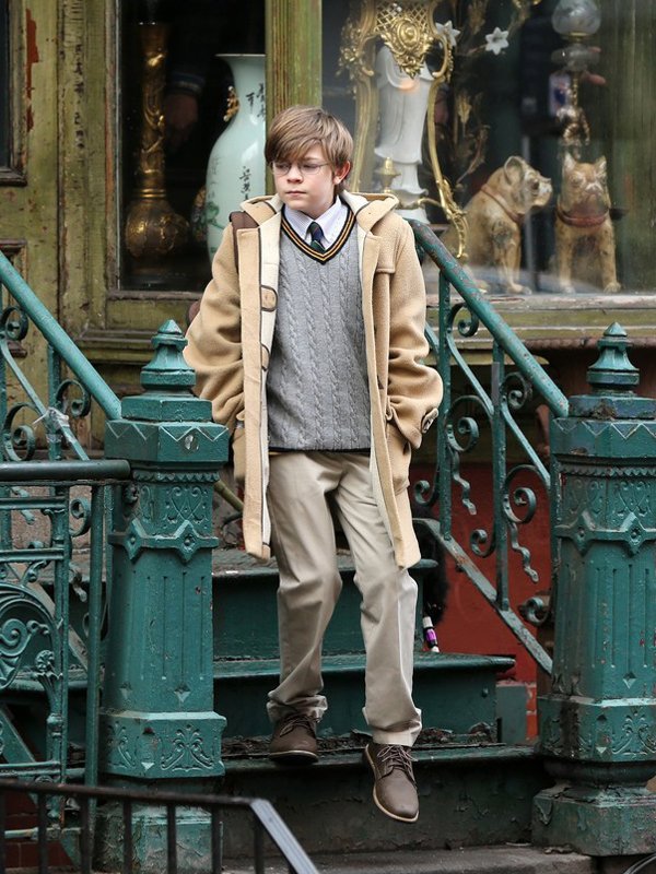 Oakes-Fegley-The-Goldfinch-Coat