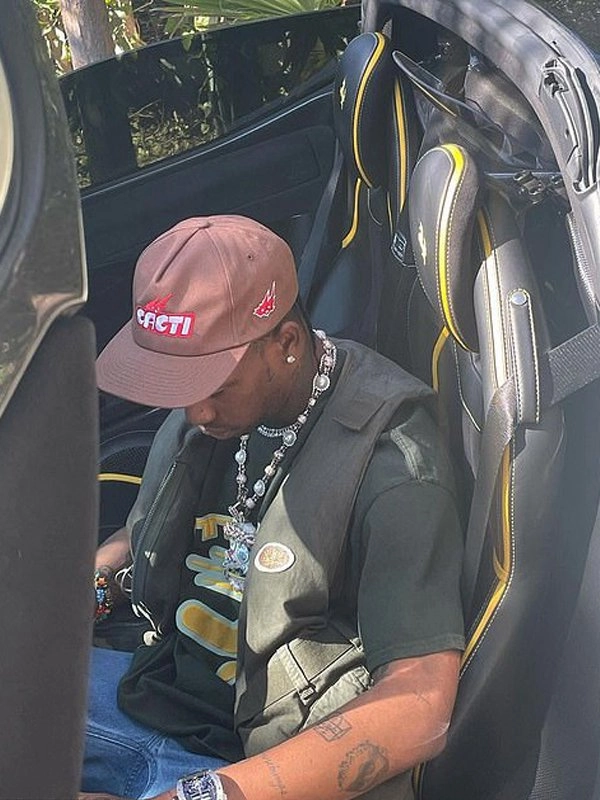 American-Rapper-Travis-Scott-Olive-Green-Cotton-Vest