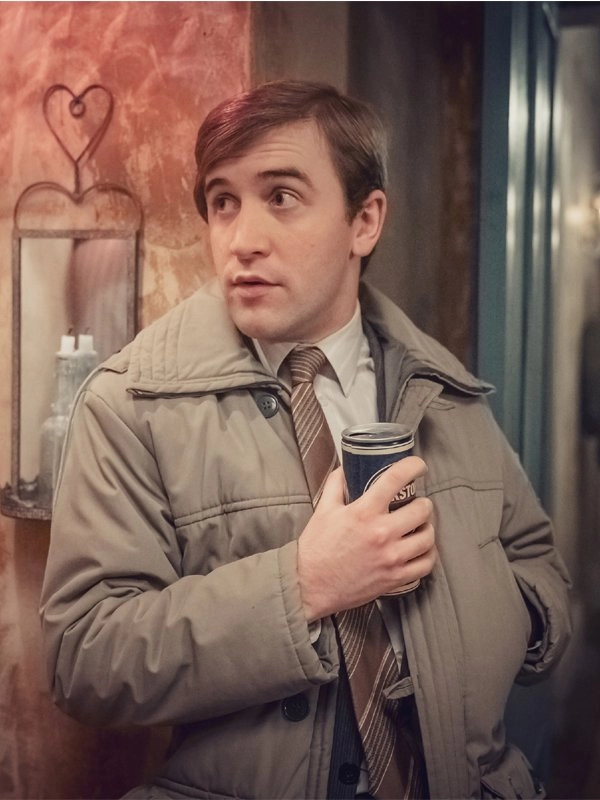 Callum-Scott-Howells-Its-A-Sin-Colin-Morris-Jones-Beige-Hooded-Jacket Callum-Scott-Howells-Its-A-Sin-Colin-Morris-Jones-Beige-Hooded-Jacket