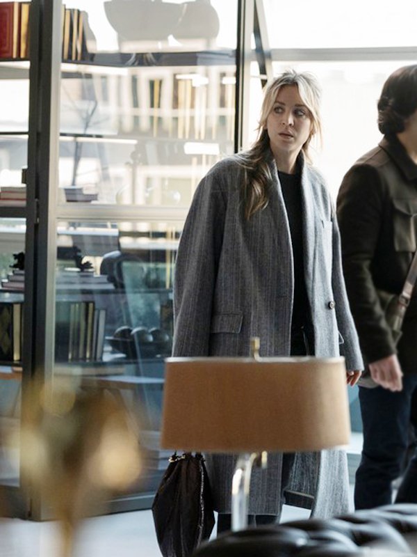 Cassie-Bowden-The-Flight-Attendant-Grey-Coat