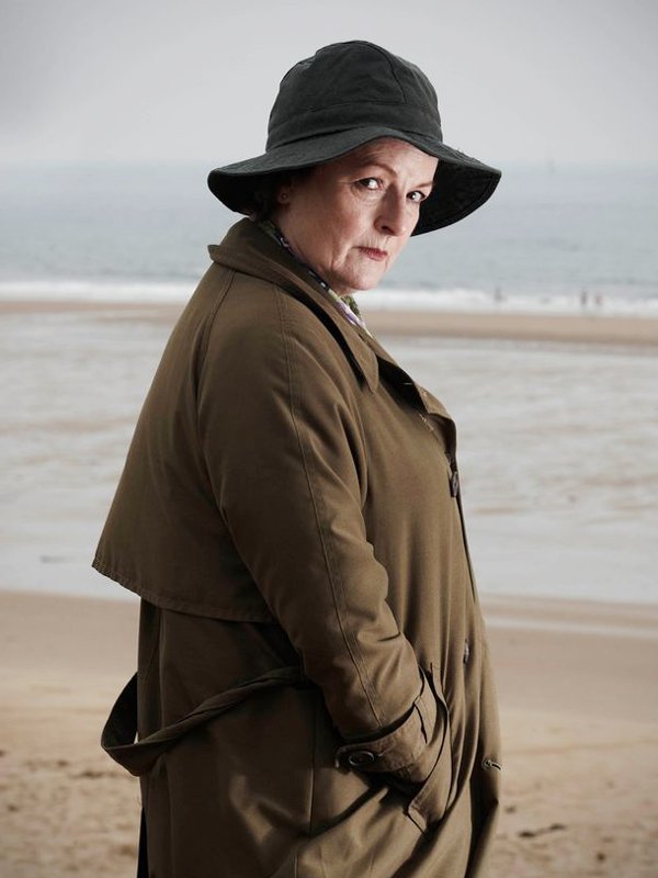 DCI-Vera-Stanhope-Vera-Brenda-Blethyn-Double-Breasted-Coat