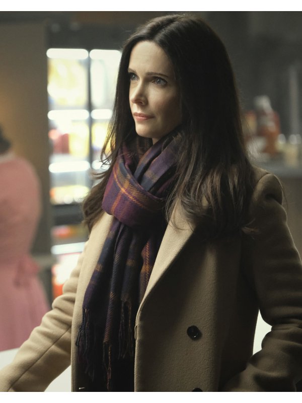 Elizabeth-Tulloch-Tv-Series-Superman-and-Lois-Lane-Wool-Trench-Coat