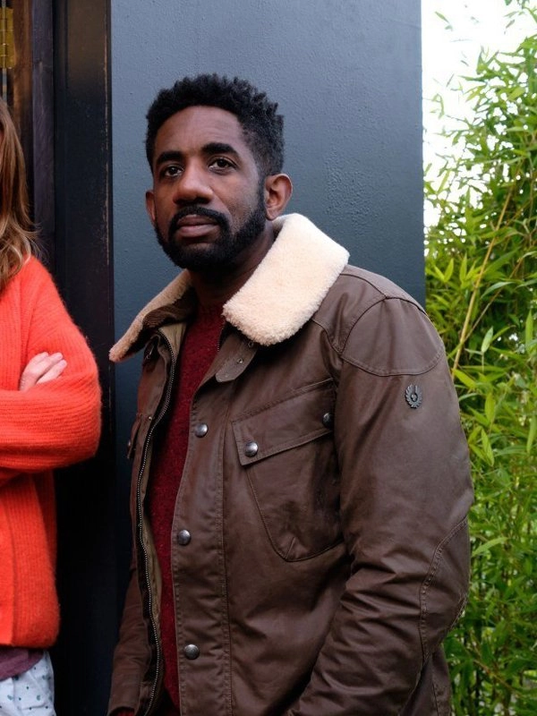 Nathan-Finding-Alice-2021-Rhashan-Stone-Brown-Jacket-With-Shearling-Collar