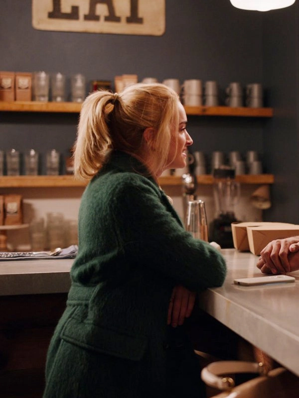 Georgia-Brianne-Ginny-and-Georgia-Georgia-Miller-Green-Long-Coat