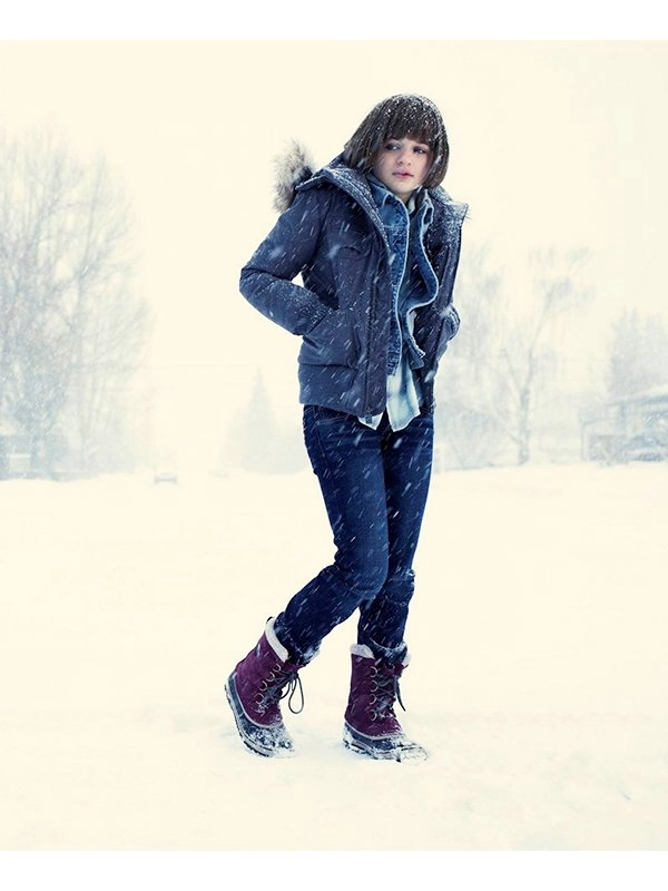 Joey-King-Tv-Series-Fargo-S04-Greta-Grimly-Blue-Fur-Hooded-Jacket