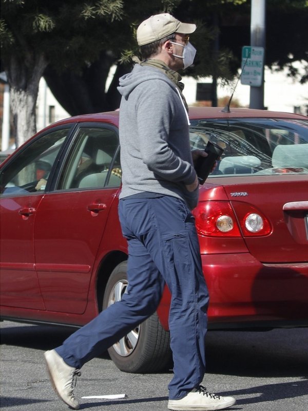 Los-Angeles-Jon-Hamm-Hoodie