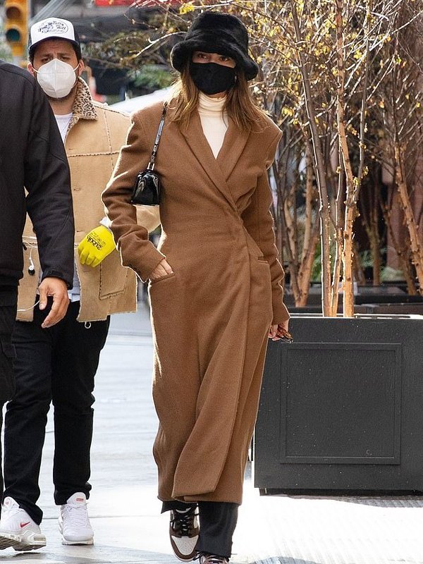Kendall-Jenner-Long-Brown-Trench-Coat