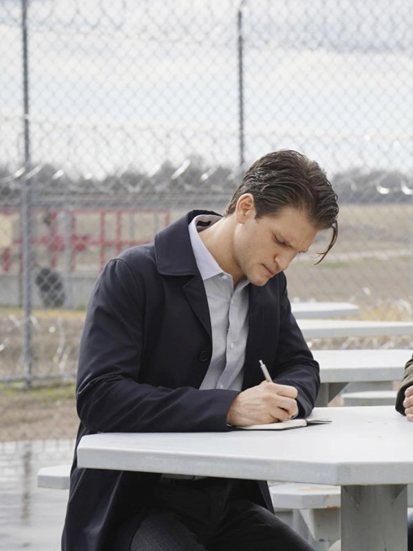 Walker-Keegan-Allen-Trench-Coat.kpg