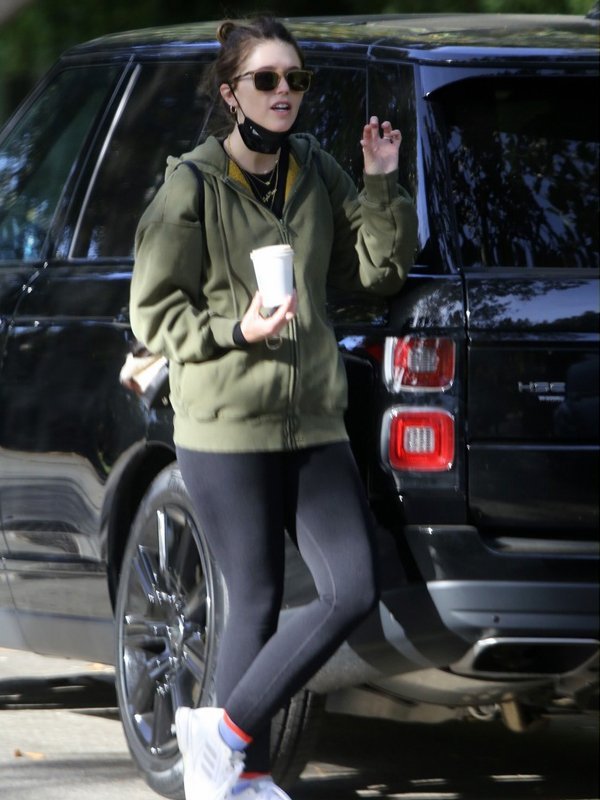 Los-Angeles-Katherine-Schwarzenegger-Hoodie