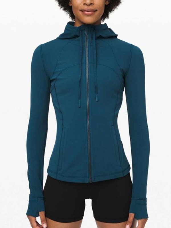Melinda-Monroe-Virgin-River-S02-Blue-Hooded-Jacket (1)