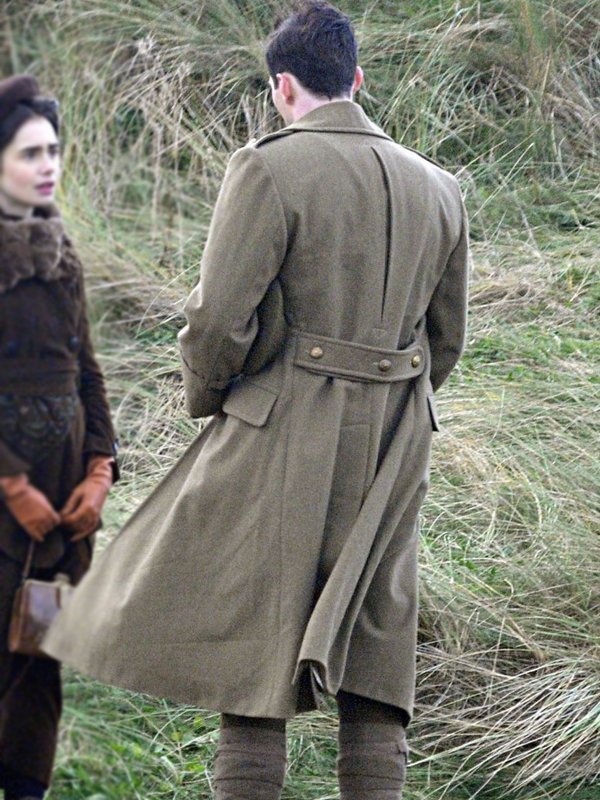 Tolkien-Nicholas-Hoult-Long-Coat-2
