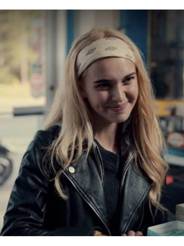 Nikki-Roumel-Ginny-Georgia-Teenage-Georgia-Miller-Black-Leather-Jacket