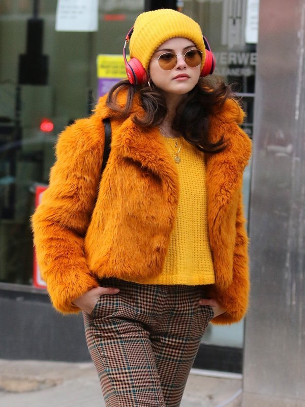 Only-Murders-in-the-Building-Selena-Gomez-Fur-Jacket-1