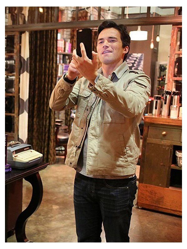 Pretty-Little-Liars-Ezra-Fitz-Beige-Jacket
