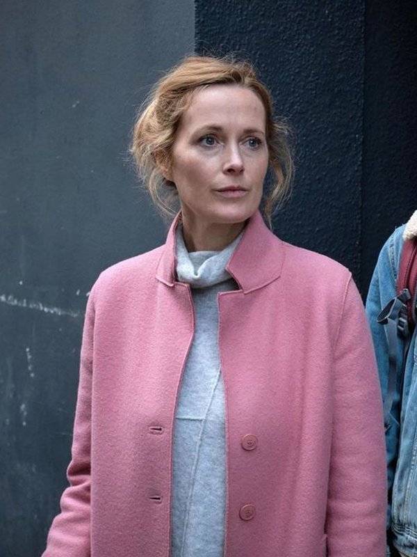 Sarah-Gresham-War-of-the-Worlds-Pink-Coat