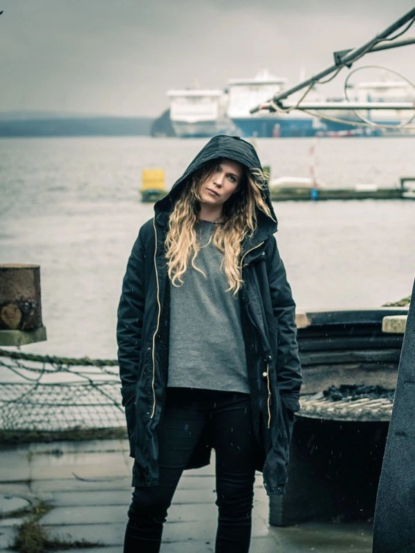 Sofia-Karppi-Deadwind-Pihla-Viitala-Cotton-Black-Hooded-Coat