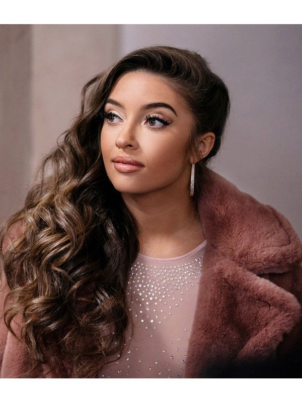 12-Dates-of-Christmas-Faith-Fernandez-Fur-Jacket