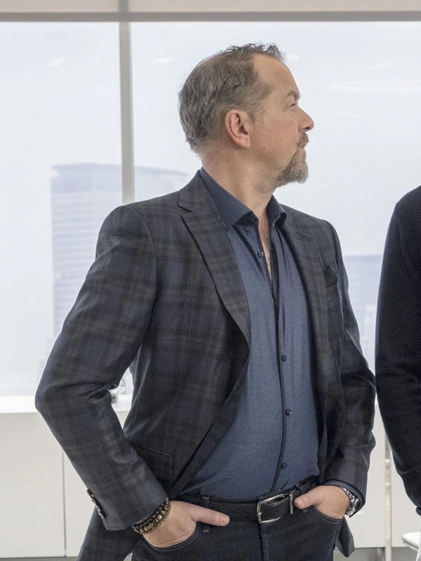 Tv-Series-Billions-Mike-Wags-Wagner-Blazer