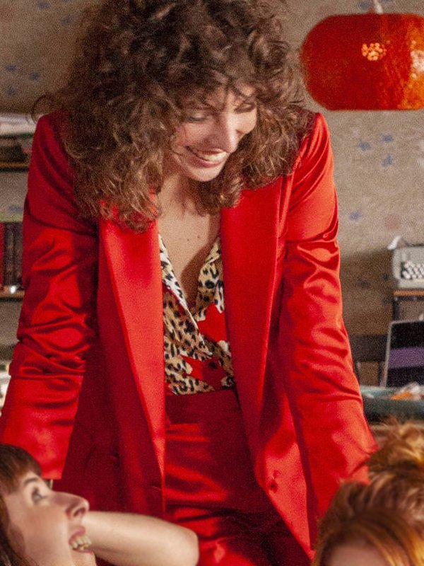 Tv-Series-Valeria-Silma-Lopez-Lola-Red-Coat