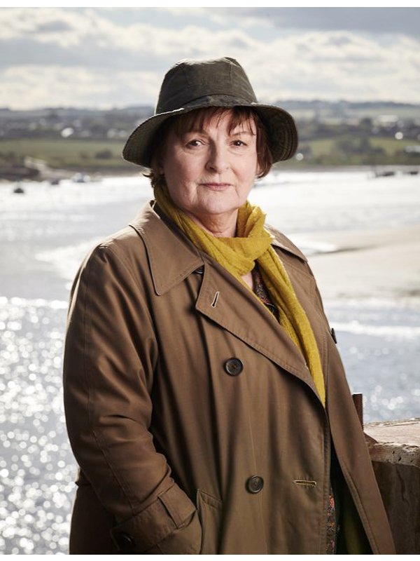 Vera-Brenda-Blethyn-Brown-Cotton-Coat