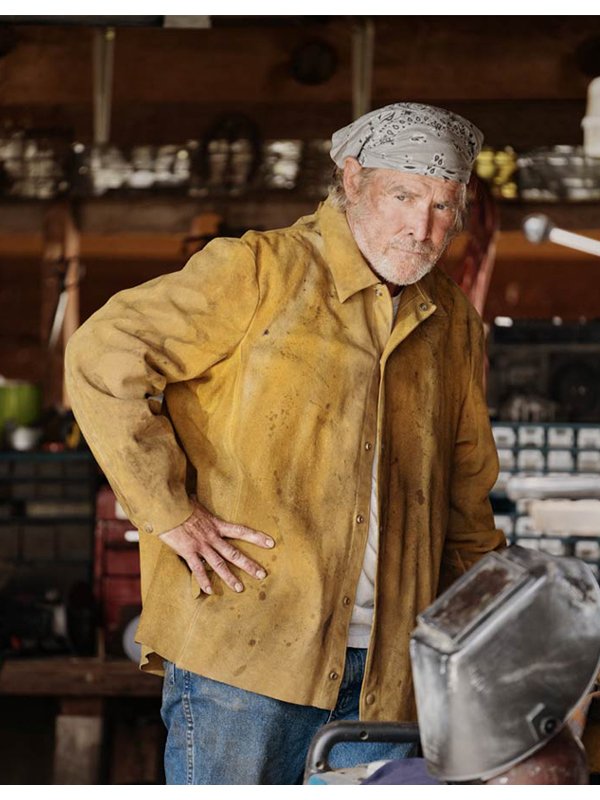 Garrett-Randle-Yellowstone-S03-Jacket