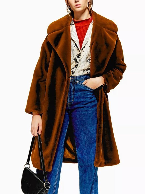 The-Knight-Before-Christmas-Vanessa-Hudgens-Coat