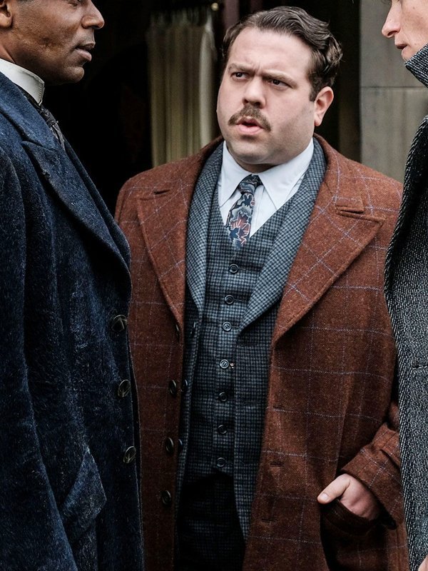 Dan-Fogler-Fantastic-Beasts-2-Brown-Trench-Coat