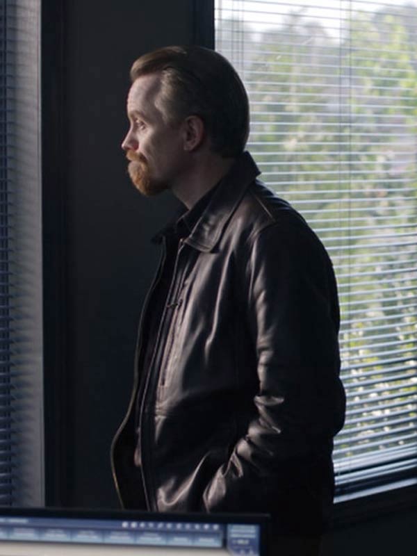 Good-Girls-Leslie-Peterson-Brown-Leather-Jacket