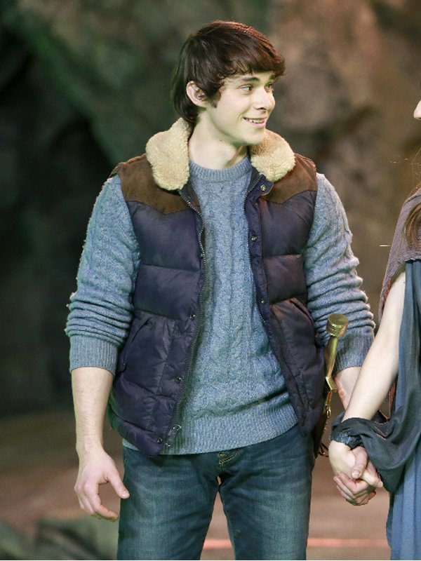 Hercules-Once-Upon-A-Time-Blue-Parachute-Vest-With-Fur-Collar Hercules-Once-Upon-A-Time-Blue-Parachute-Vest-With-Fur-Collar