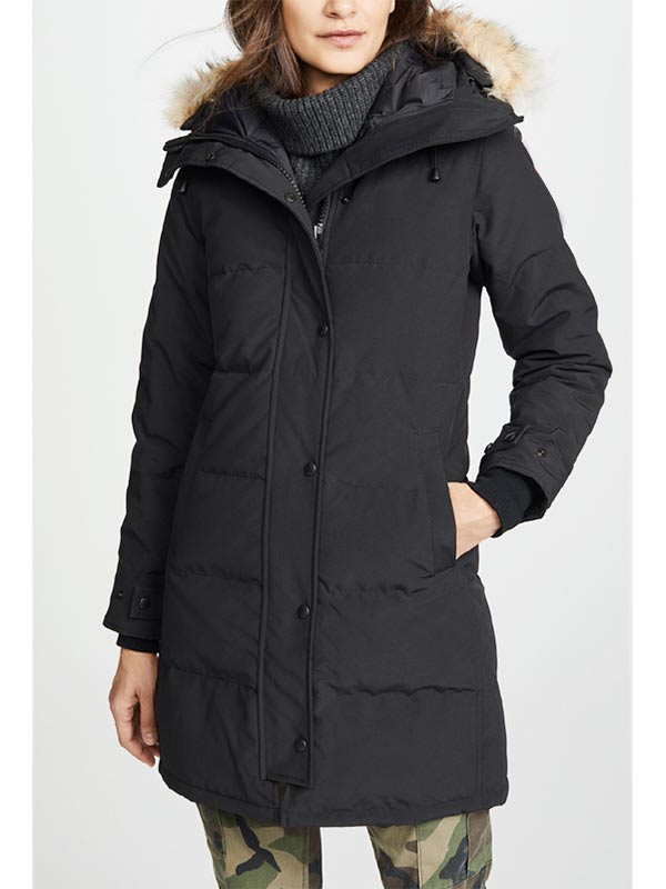 Jennifer-Lopez-Black-Coat